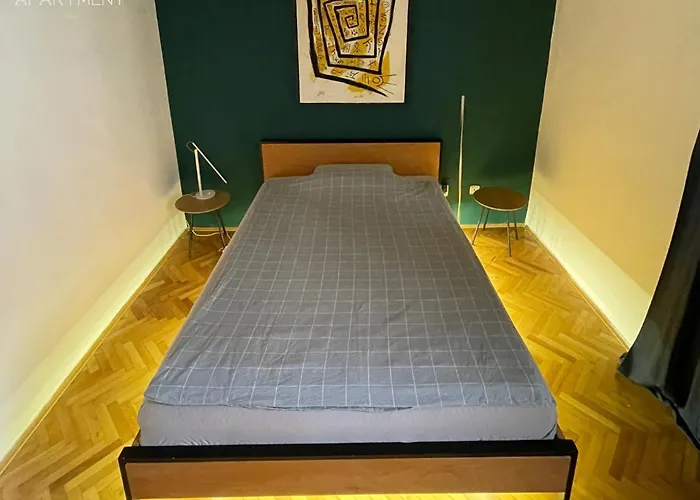Green Studio Apartment